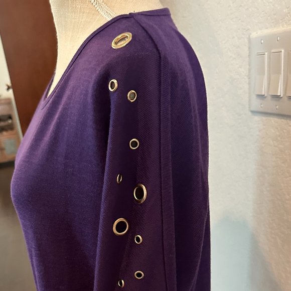 BY DESIGN Lightweight Pull Over Sweater with Grommets - Picture 3 of 9